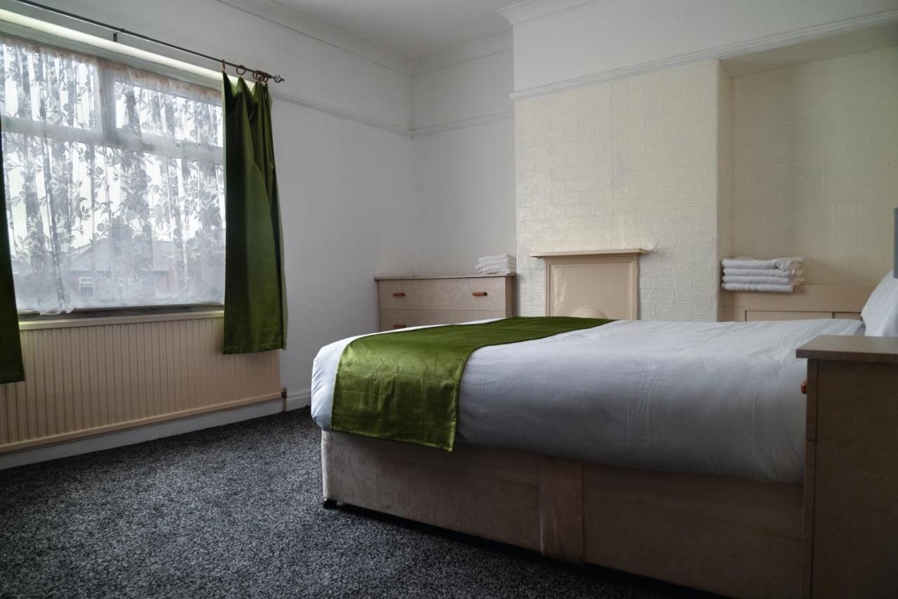 Amarillys Guest House เพรสตัน ภายนอก รูปภาพ