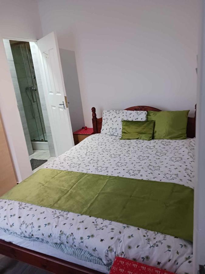 Amarillys Guest House เพรสตัน ภายนอก รูปภาพ